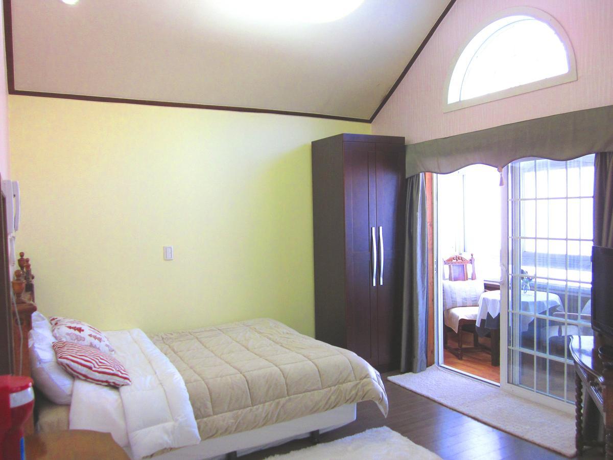 Mayfair Deneb Pension Phjongcshang Kültér fotó